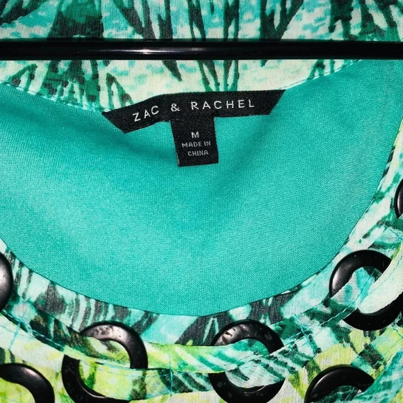 ✅Tank Top - Picture 2 of 3